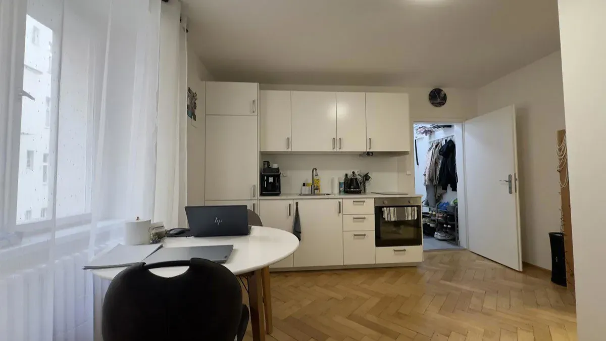 Pronájem bytu · 2+kk · 40 m²