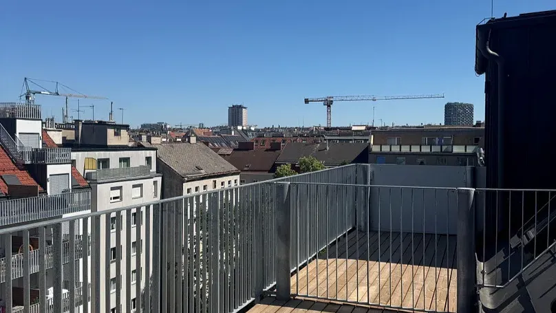 Erstbezug: City-Penthouse Dachgeschosswohnung mit 12 m² Balkon und Blick über Wien