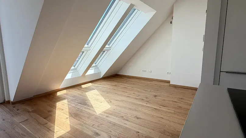 Erstbezug: City-Penthouse Dachgeschosswohnung mit 12 m² Balkon und Blick über Wien
