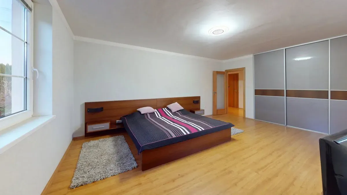 Prodej domu · Rodinný · 424 m² (ID: SaleLink)