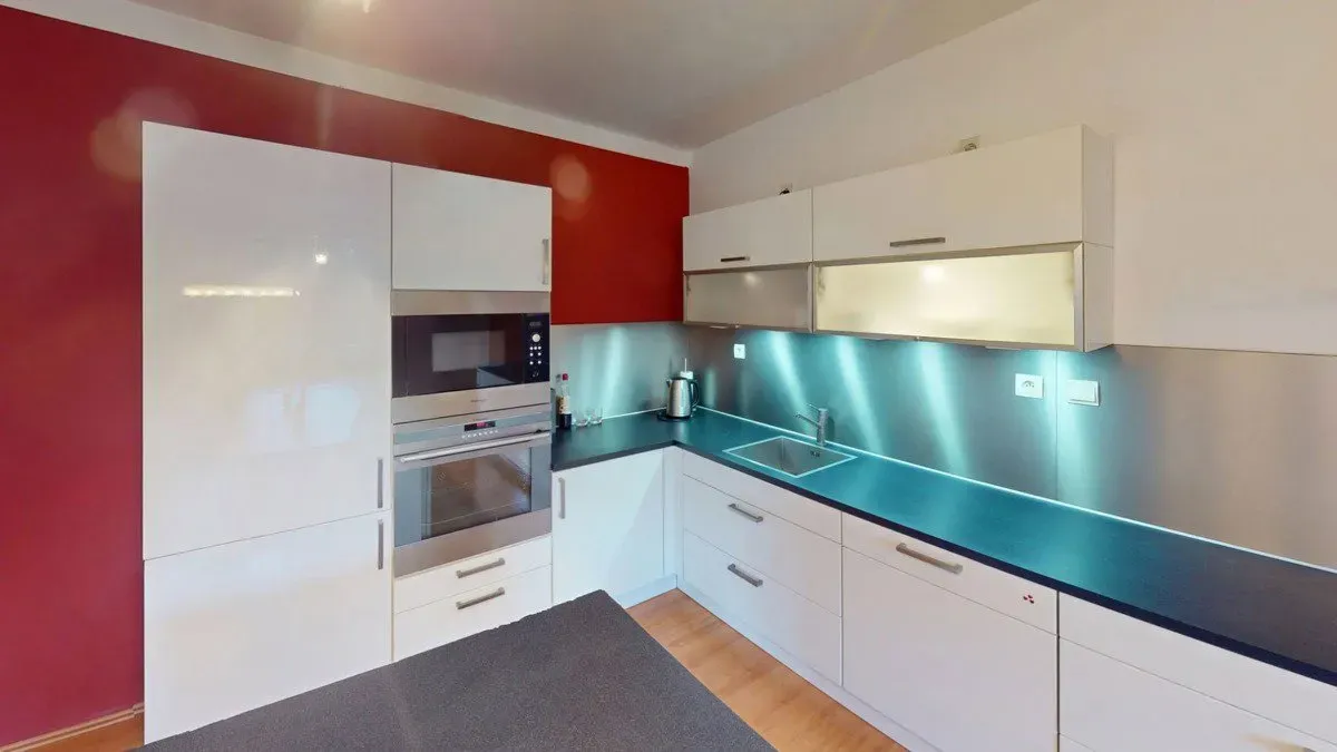 Prodej domu · Rodinný · 424 m² (ID: SaleLink)