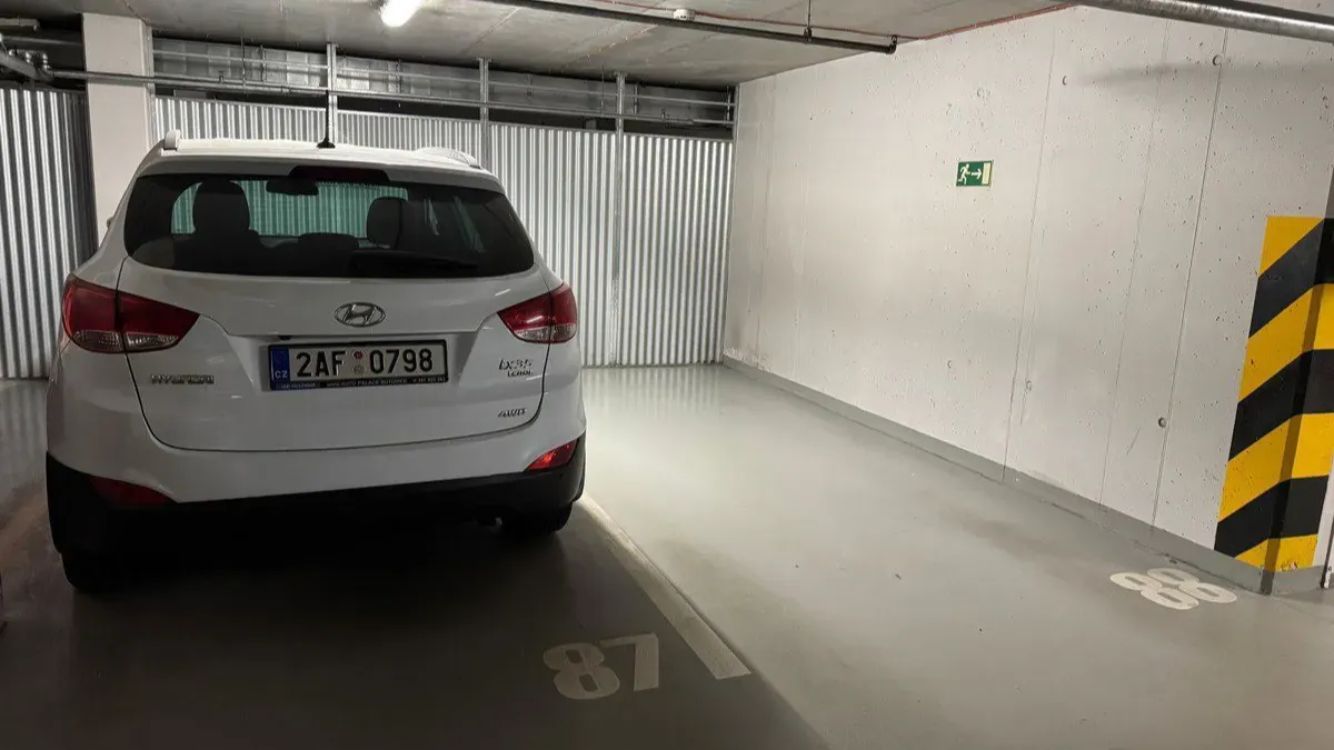 Prodej garáže · 2 m² (ID: SaleGarazP5)