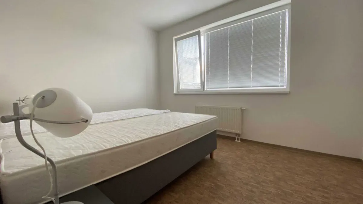 Pronájem bytu · 2+kk · 38 m²