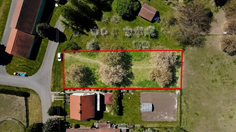Pozemek 1 213 m² v Kozojídkách u Vinar