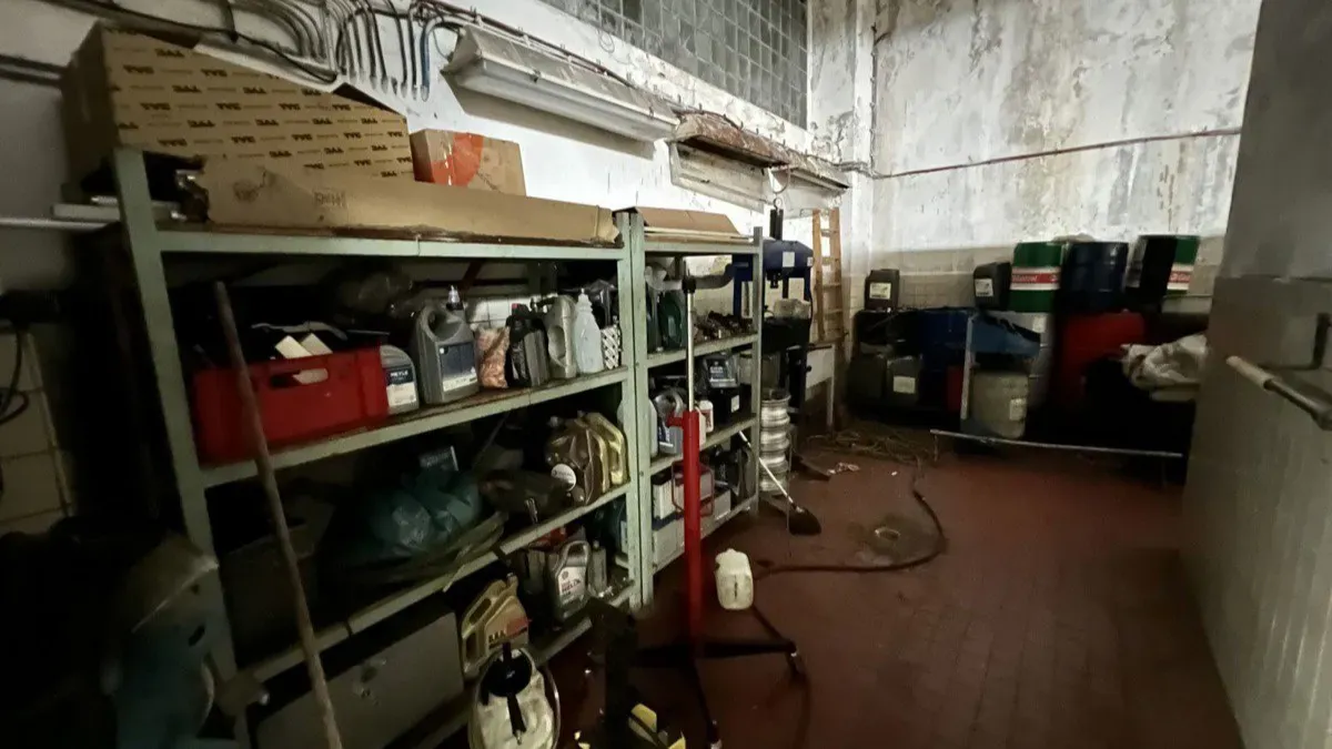 Prodej komerční nemovitosti · Autoservis · 700 m²